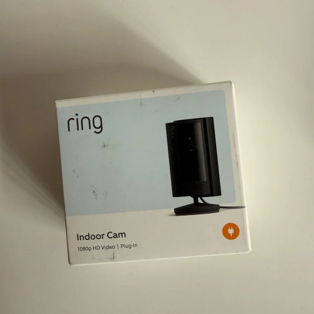 Ring Indoor Cam — Black and White Packaging